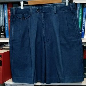 Faconnable men's tailored denim shorts, si…